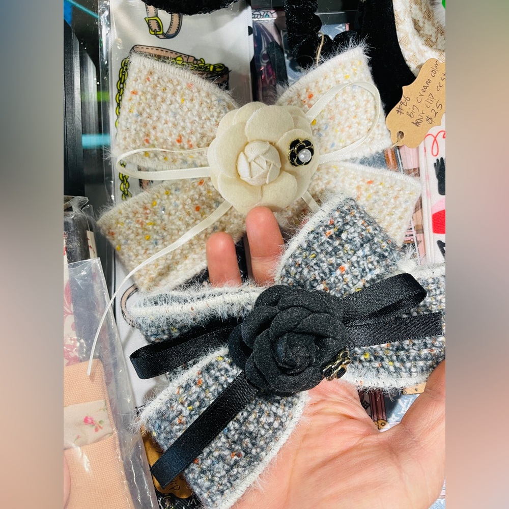 Crochet ๐งถ hairclips